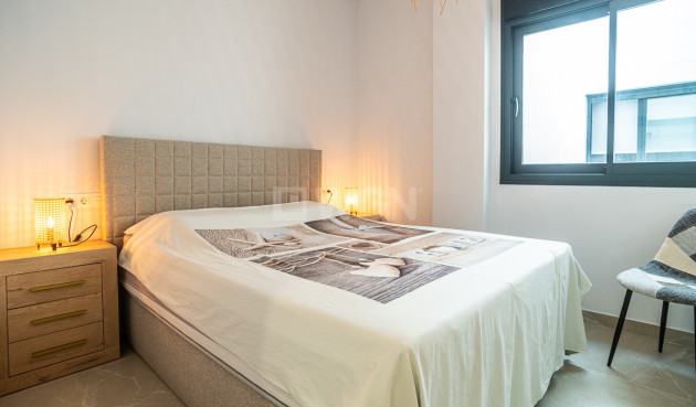 Resale - Apartment / flat - Torrevieja - Costa Blanca