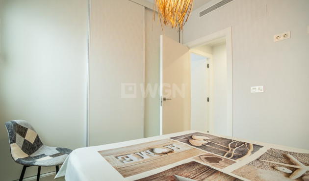 Resale - Apartment / flat - Torrevieja - Costa Blanca