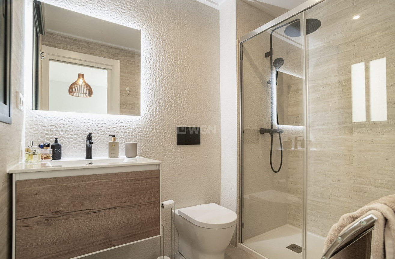 Resale - Apartment / flat - Torrevieja - Costa Blanca