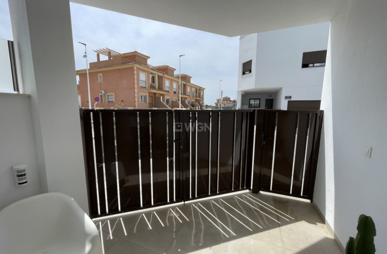 Resale - Bungalow - Pilar de la Horadada - Costa Blanca