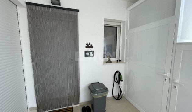 Resale - Bungalow - Pilar de la Horadada - Costa Blanca