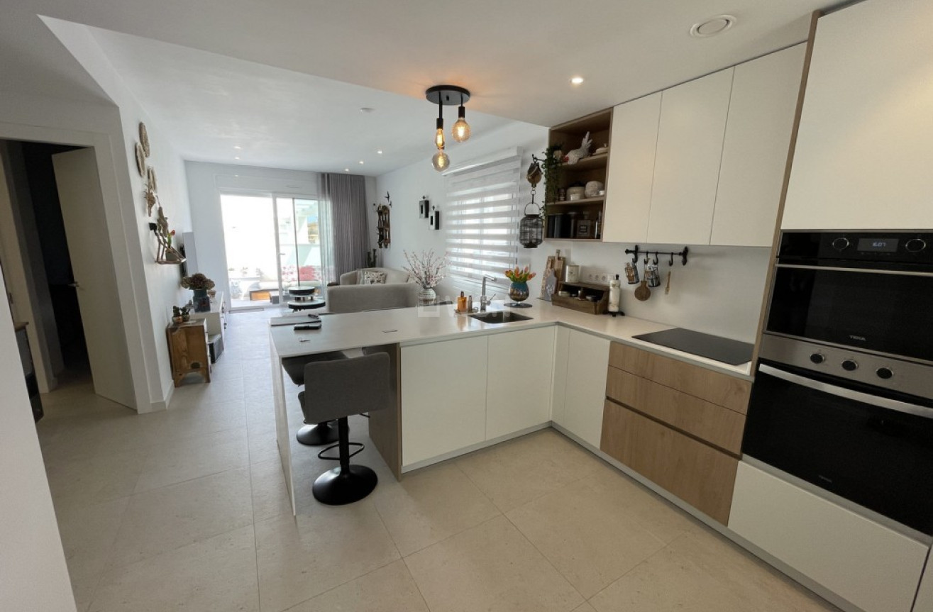 Resale - Bungalow - Pilar de la Horadada - Costa Blanca