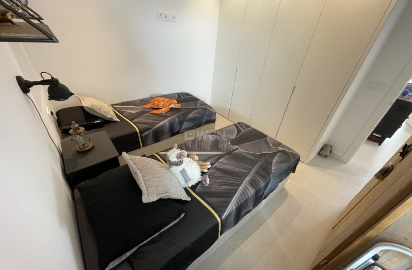 Resale - Bungalow - Pilar de la Horadada - Costa Blanca