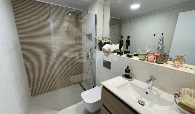 Resale - Bungalow - Pilar de la Horadada - Costa Blanca