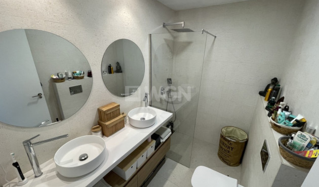 Resale - Bungalow - Pilar de la Horadada - Costa Blanca