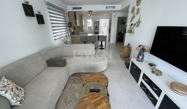 Resale - Bungalow - Pilar de la Horadada - Costa Blanca