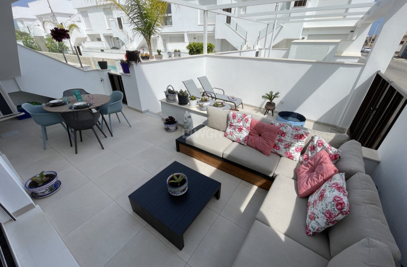 Resale - Bungalow - Pilar de la Horadada - Costa Blanca