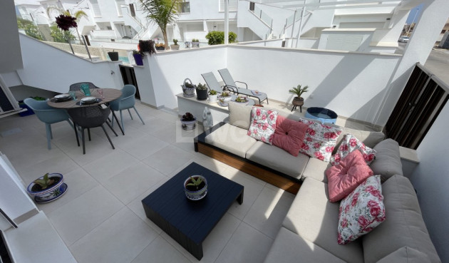 Resale - Bungalow - Pilar de la Horadada - Costa Blanca