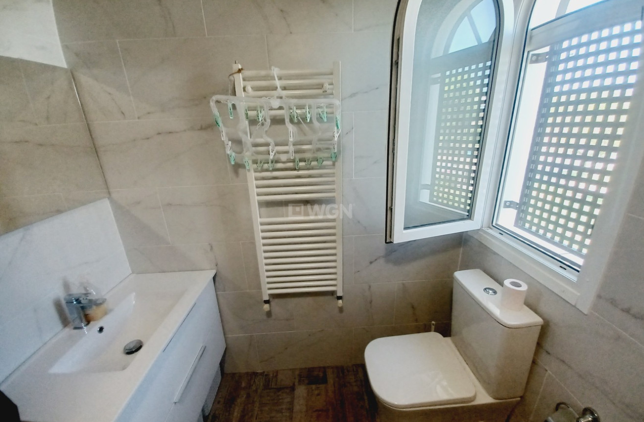 Odsprzedaż - Mieszkanie w bloku - Hacienda Riquelme Golf Resort - Inland