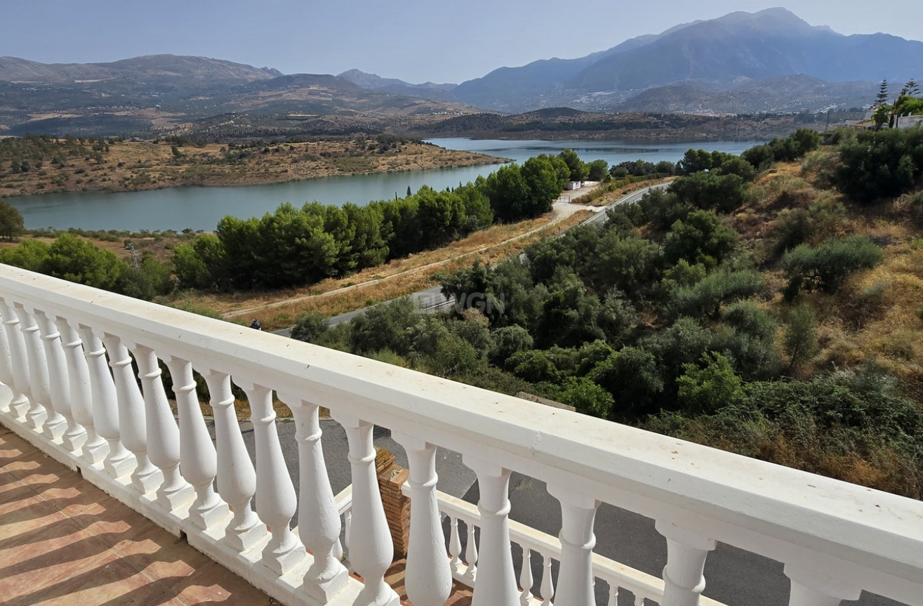 Odsprzedaż - Villa - Vinuela - Inland