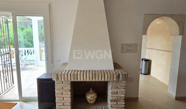 Odsprzedaż - Villa - Vinuela - Inland