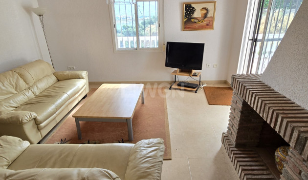 Odsprzedaż - Villa - Vinuela - Inland