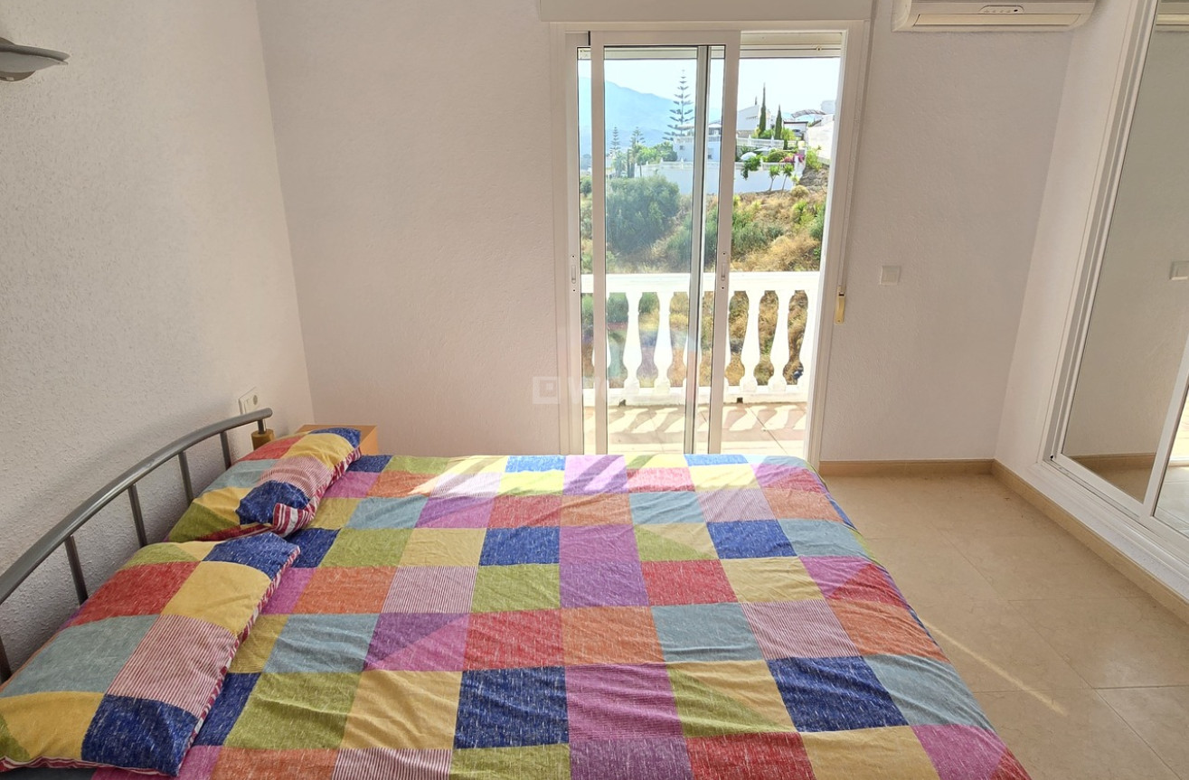 Odsprzedaż - Villa - Vinuela - Inland