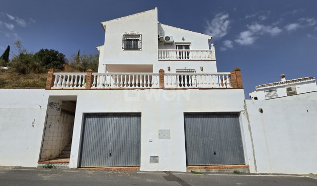 Odsprzedaż - Villa - Vinuela - Inland