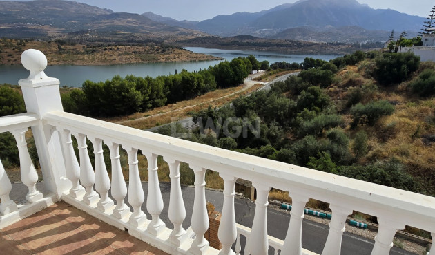 Odsprzedaż - Villa - Vinuela - Inland