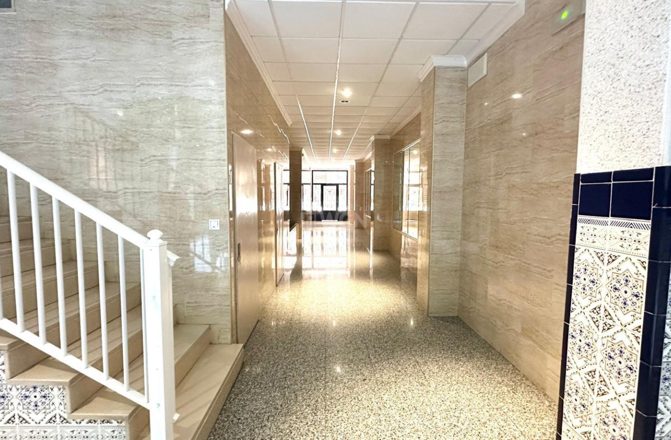 Reventa - Ático - Torrevieja - Centro