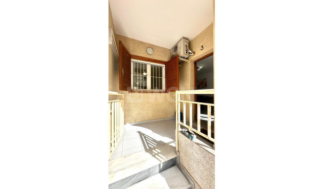 Resale - Apartment / flat - Torrevieja - Acequion