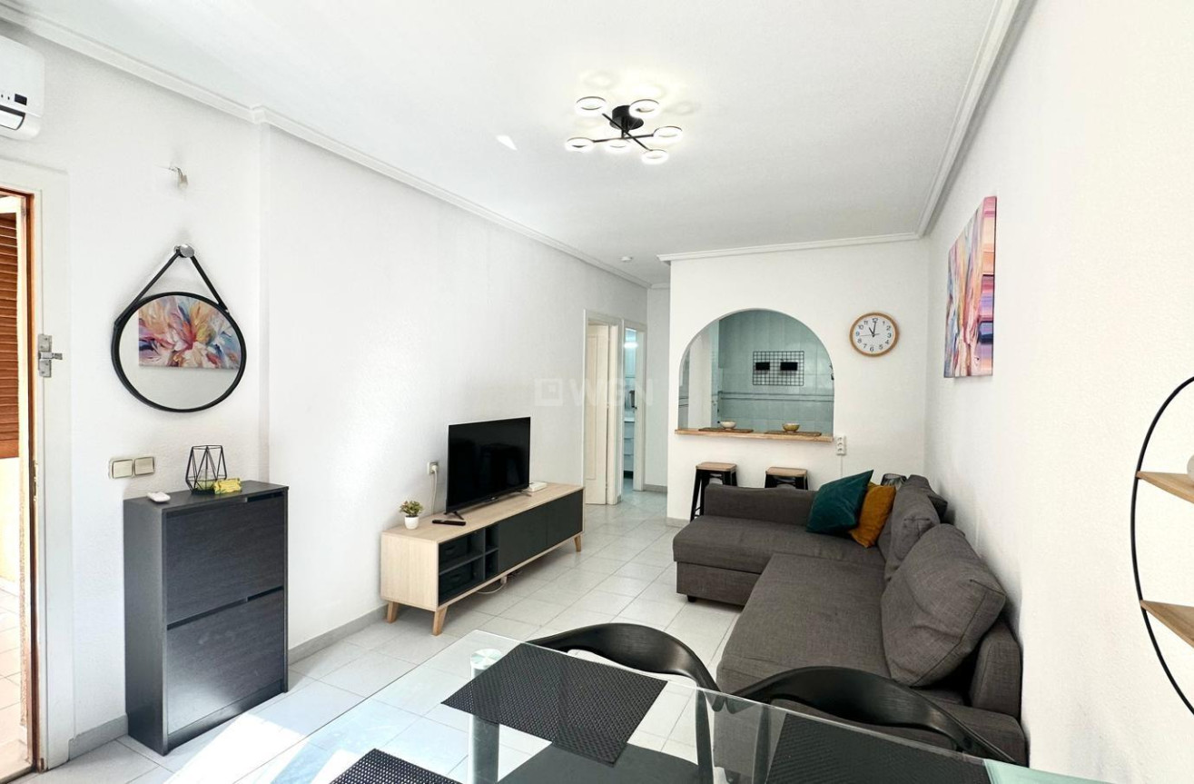 Resale - Apartment / flat - Torrevieja - Acequion