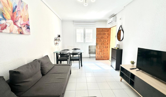 Resale - Apartment / flat - Torrevieja - Acequion