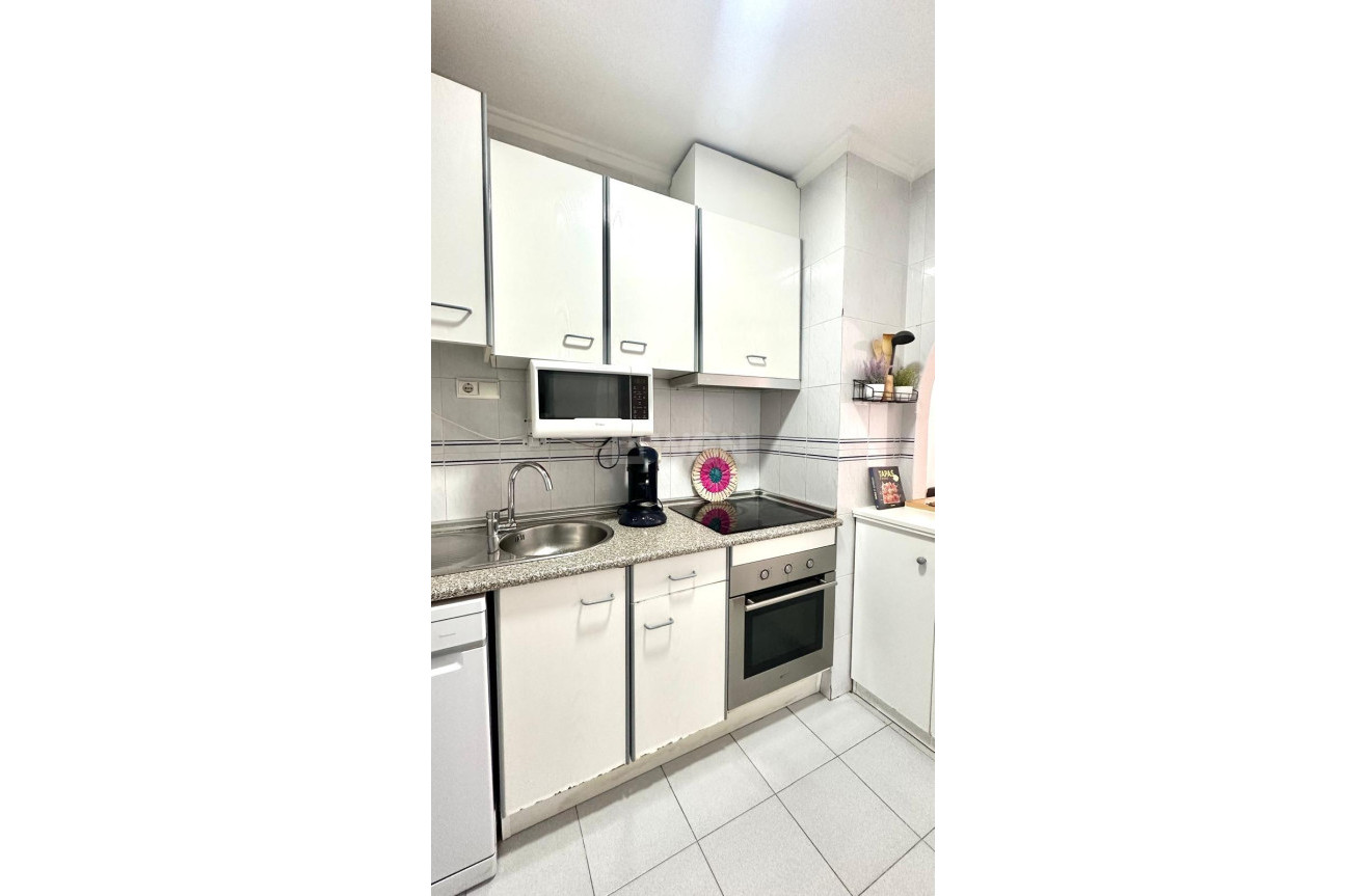 Resale - Apartment / flat - Torrevieja - Acequion