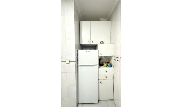 Resale - Apartment / flat - Torrevieja - Acequion