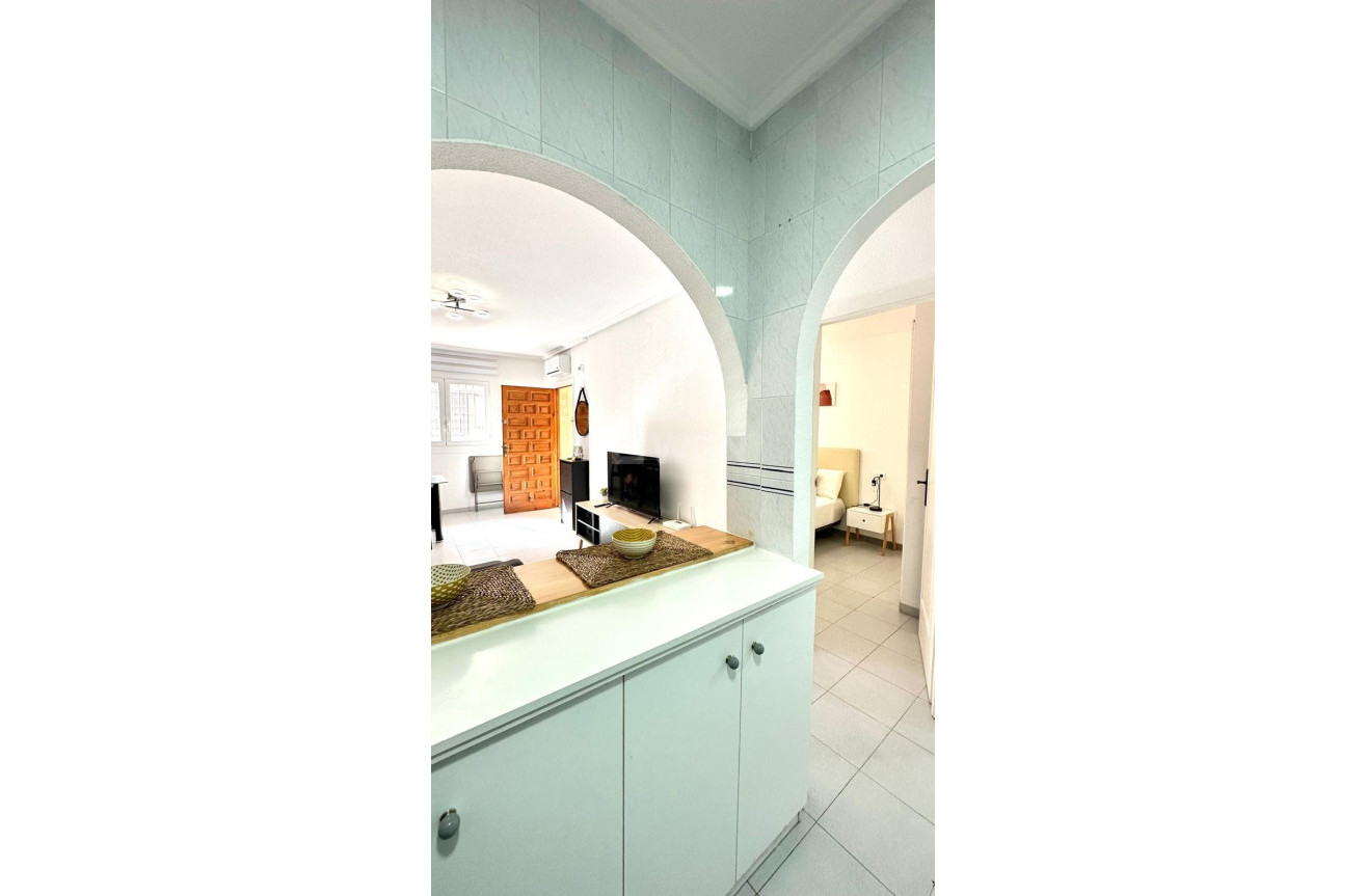 Resale - Apartment / flat - Torrevieja - Acequion