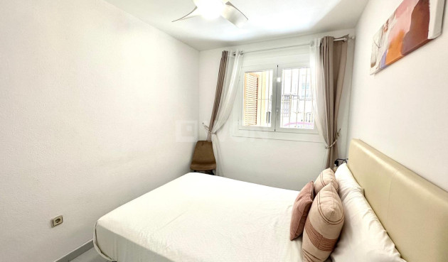 Resale - Apartment / flat - Torrevieja - Acequion