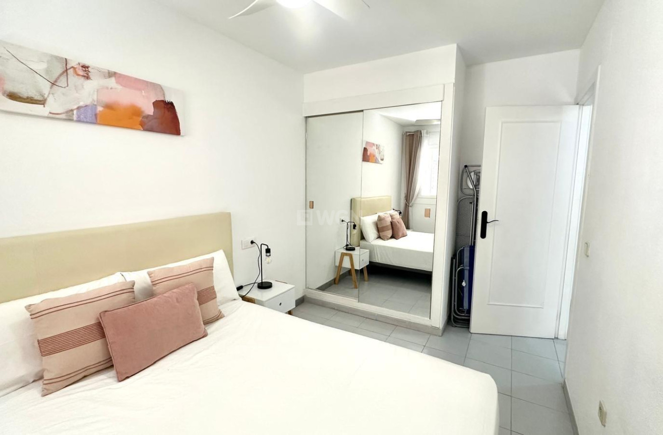 Resale - Apartment / flat - Torrevieja - Acequion