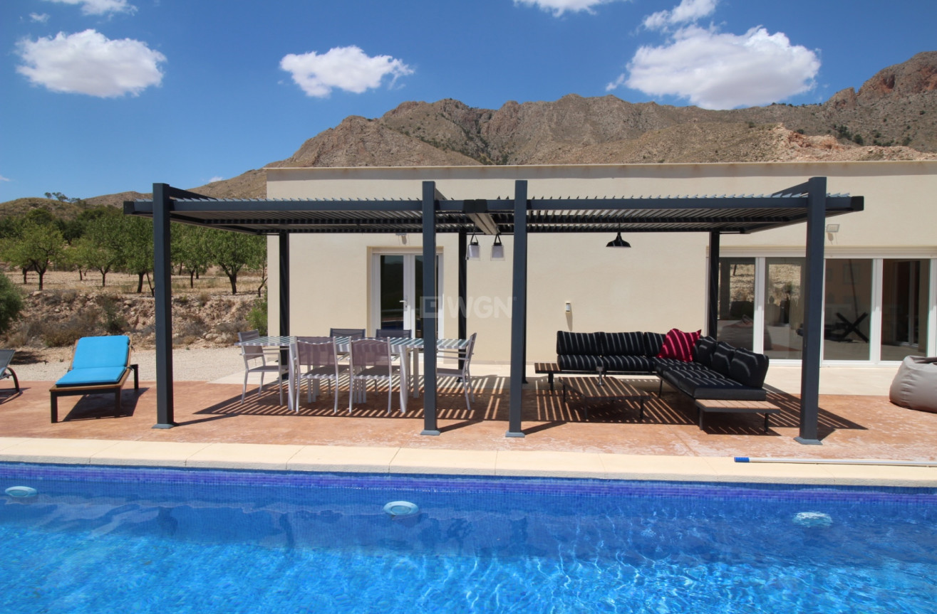 Odsprzedaż - Villa - Macisvenda - Inland