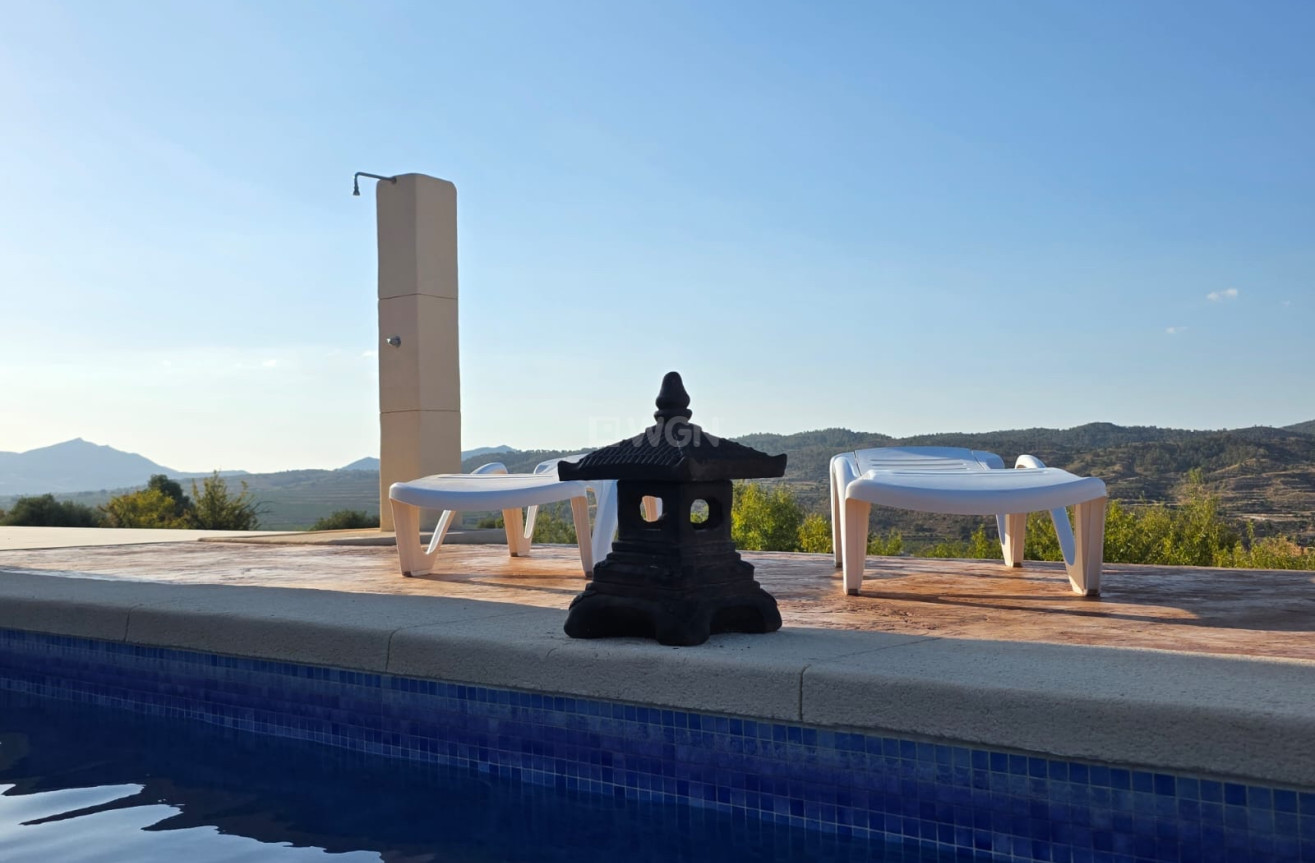 Odsprzedaż - Villa - Macisvenda - Inland