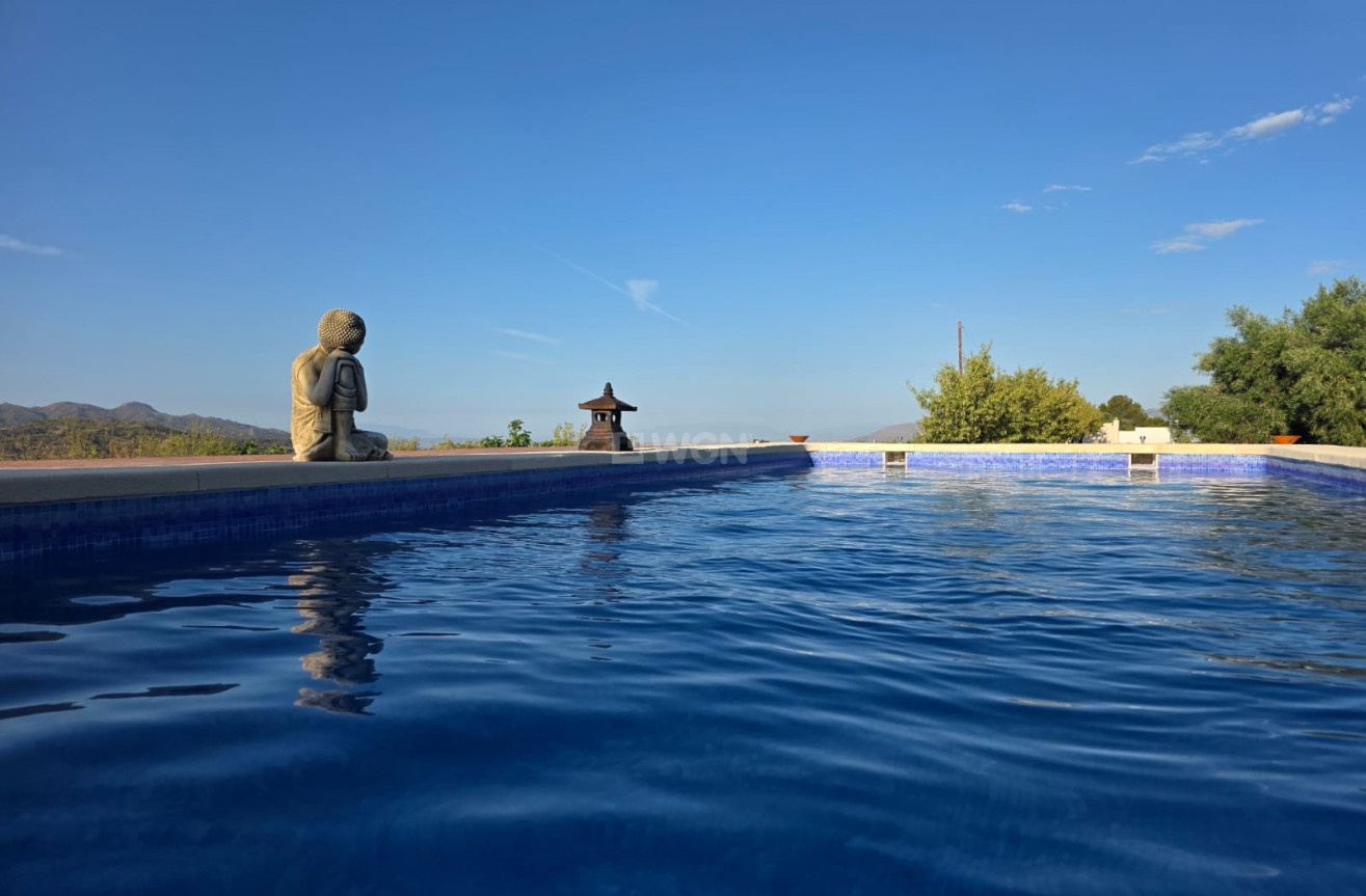 Odsprzedaż - Villa - Macisvenda - Inland