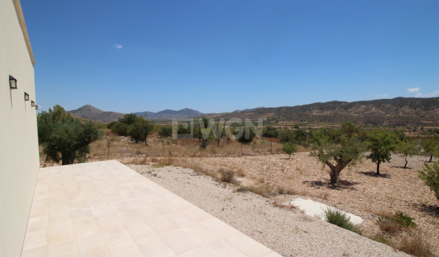 Odsprzedaż - Villa - Macisvenda - Inland