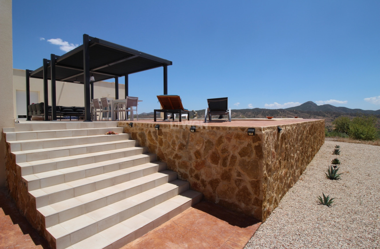 Odsprzedaż - Villa - Macisvenda - Inland