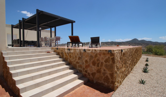 Odsprzedaż - Villa - Macisvenda - Inland