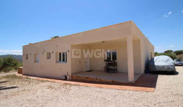 Odsprzedaż - Villa - Macisvenda - Inland