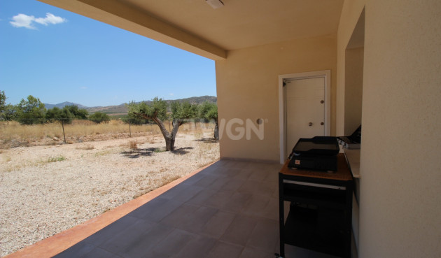 Odsprzedaż - Villa - Macisvenda - Inland