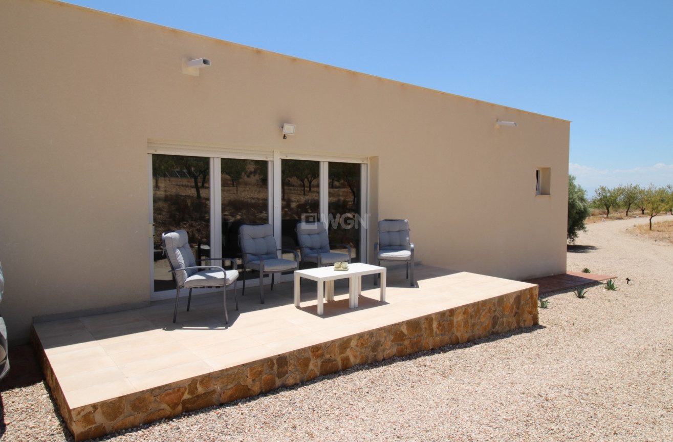 Odsprzedaż - Villa - Macisvenda - Inland