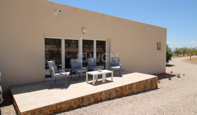 Odsprzedaż - Villa - Macisvenda - Inland