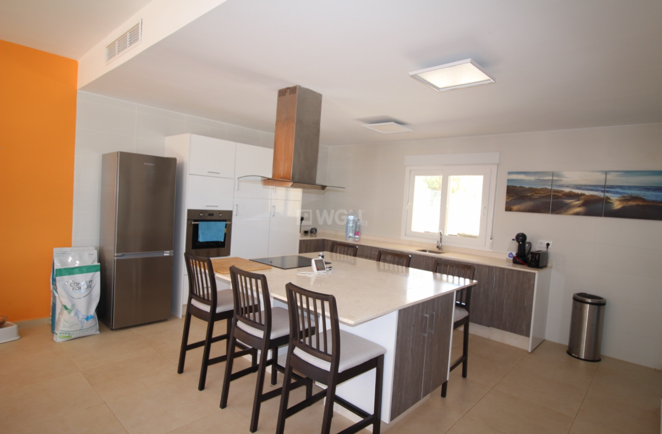 Odsprzedaż - Villa - Macisvenda - Inland