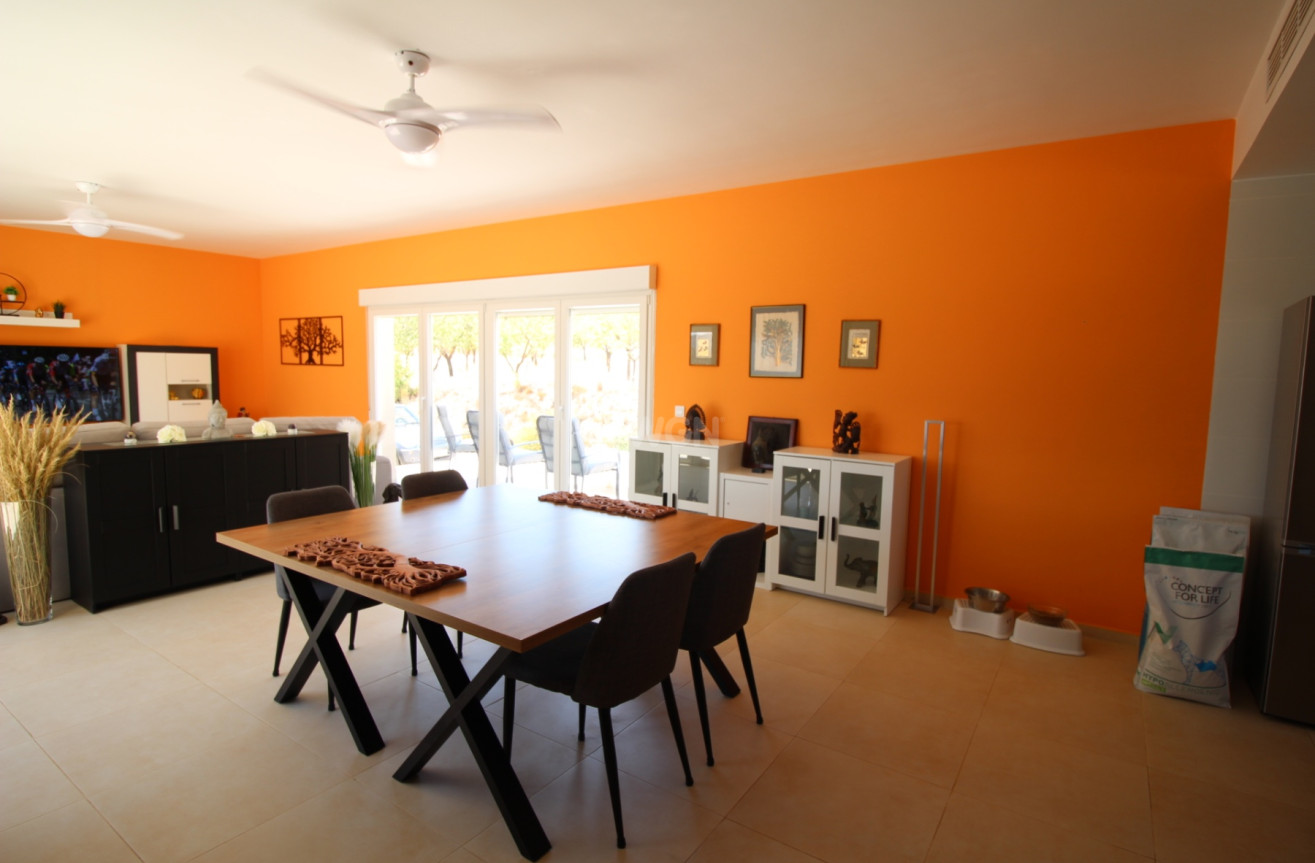 Odsprzedaż - Villa - Macisvenda - Inland