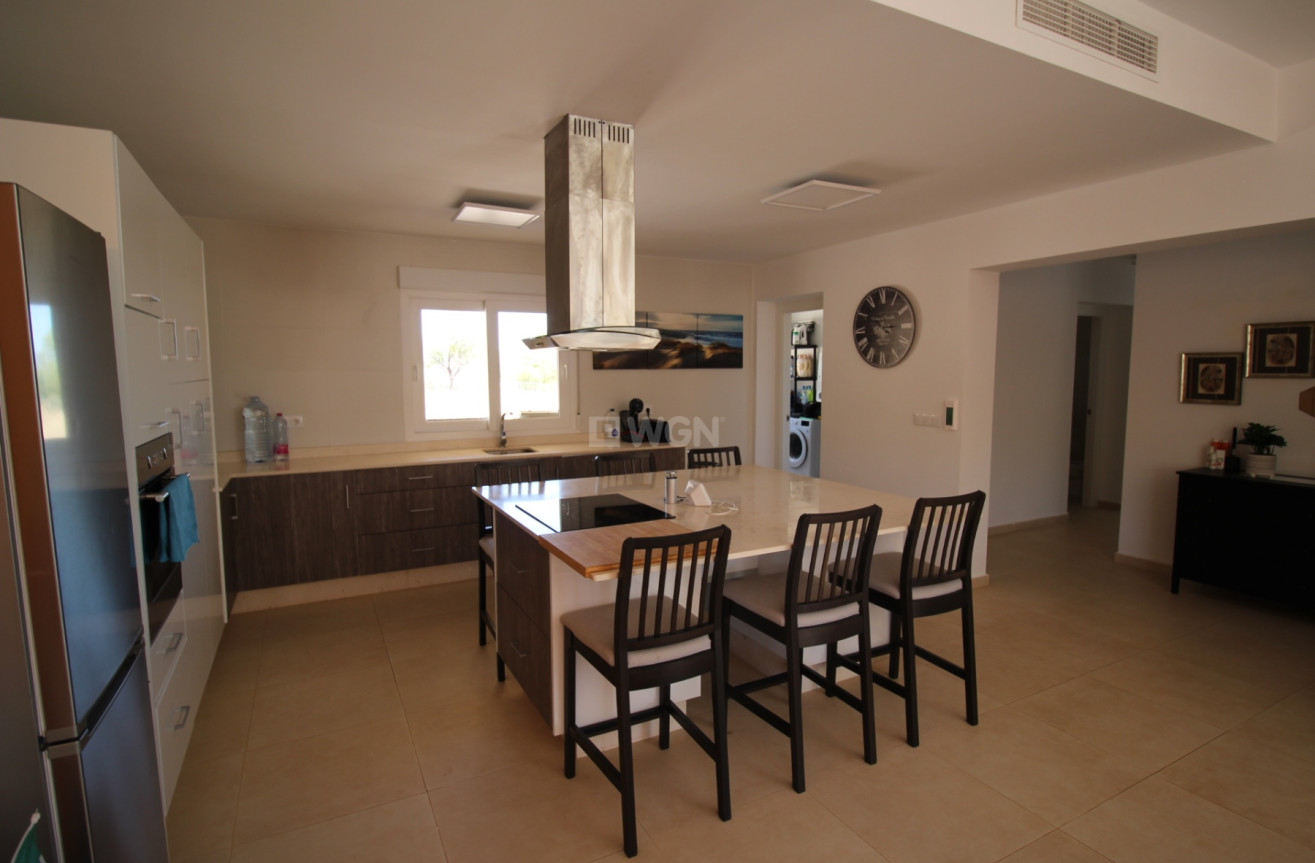 Odsprzedaż - Villa - Macisvenda - Inland