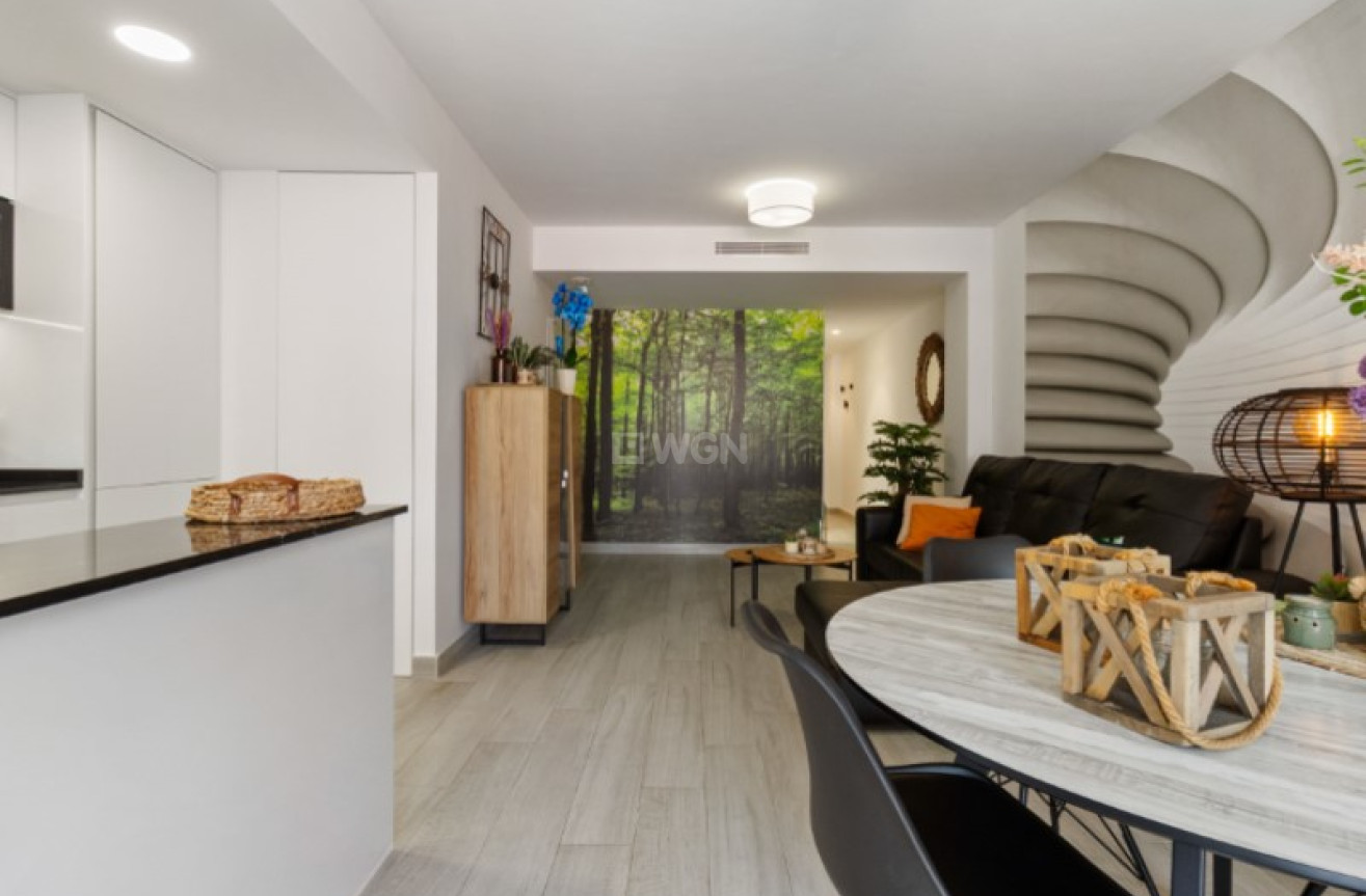 Odsprzedaż - Mieszkanie w bloku - Torrevieja - Costa Blanca