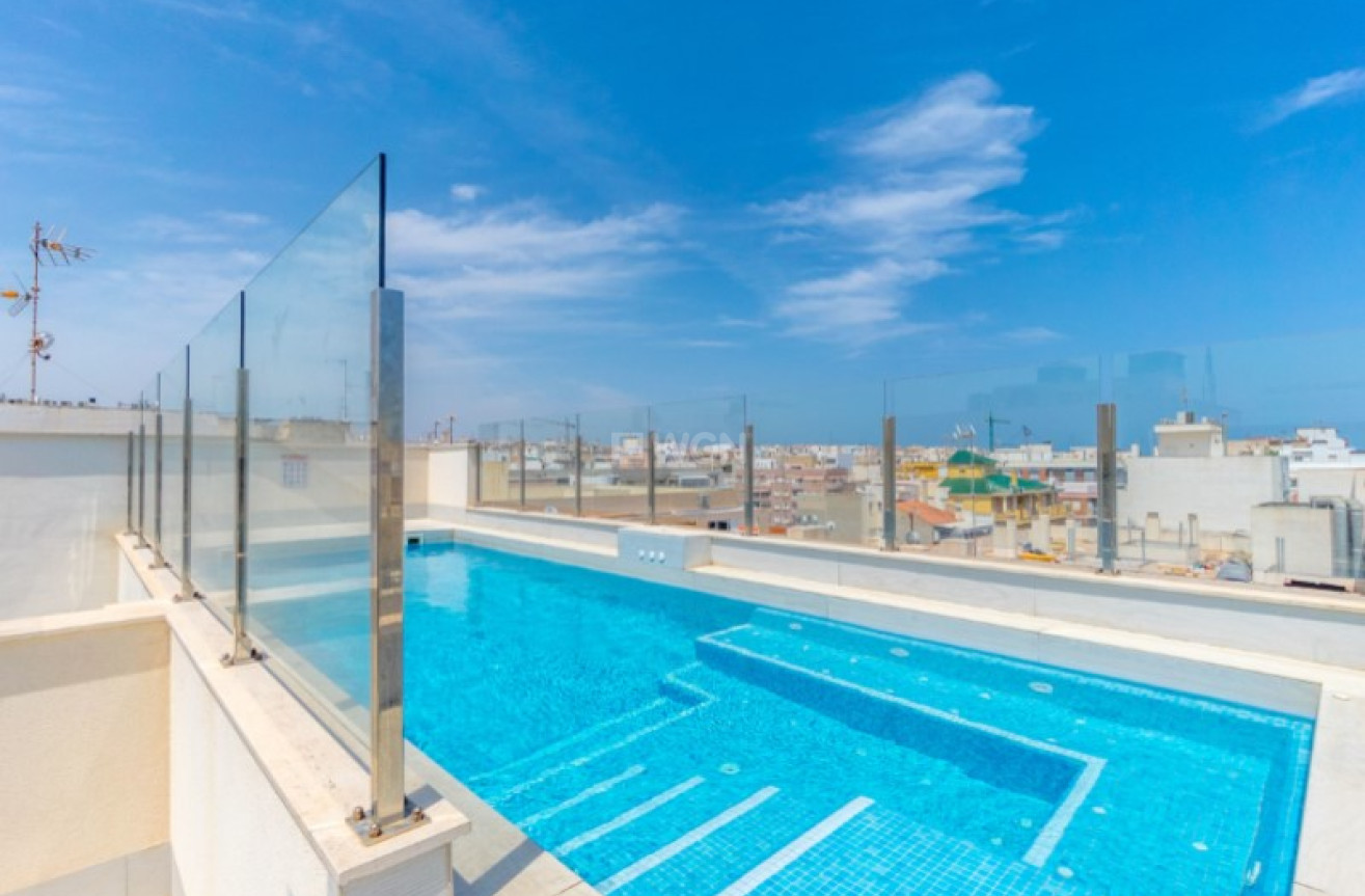 Odsprzedaż - Mieszkanie w bloku - Torrevieja - Costa Blanca