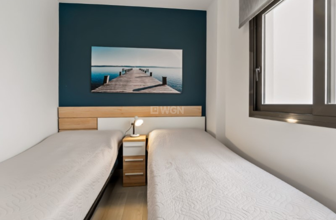 Odsprzedaż - Mieszkanie w bloku - Torrevieja - Costa Blanca