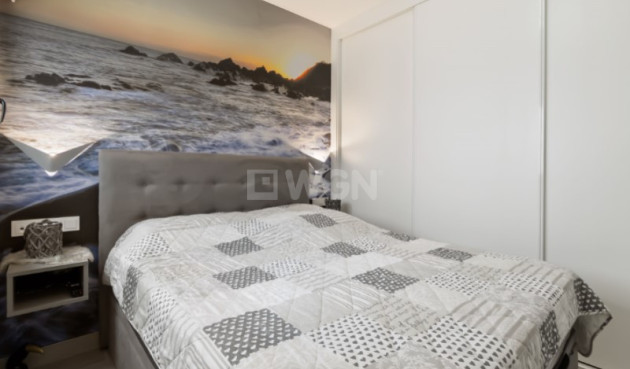 Odsprzedaż - Mieszkanie w bloku - Torrevieja - Costa Blanca