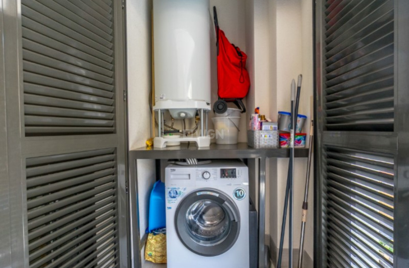 Odsprzedaż - Mieszkanie w bloku - Torrevieja - Costa Blanca