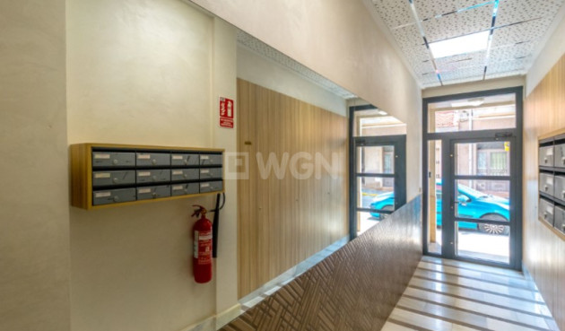 Odsprzedaż - Mieszkanie w bloku - Torrevieja - Costa Blanca