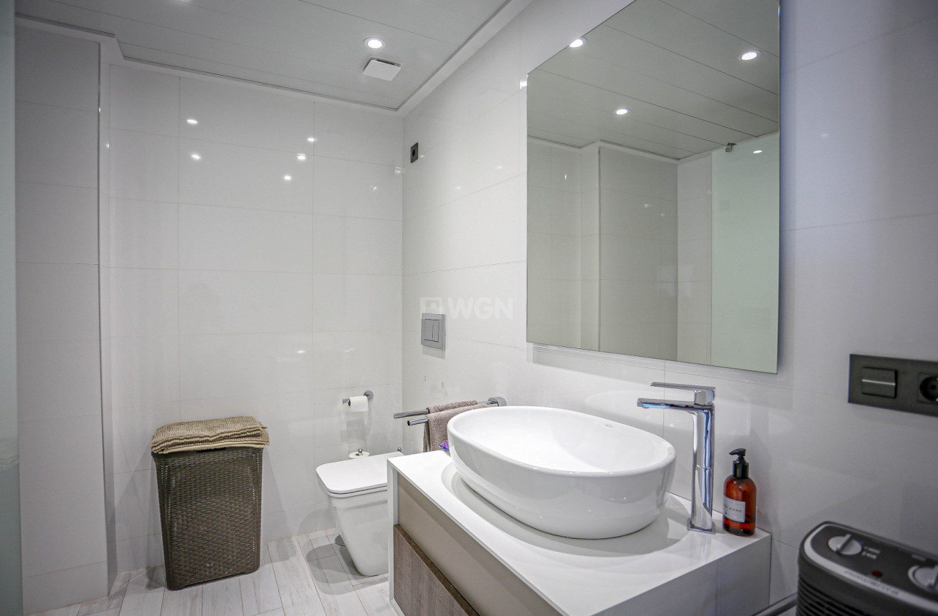 Resale - Apartment / flat - Orihuela Costa - Costa Blanca