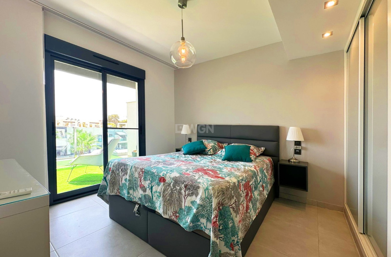 Odsprzedaż - Mieszkanie w bloku - Guardamar del Segura - Costa Blanca