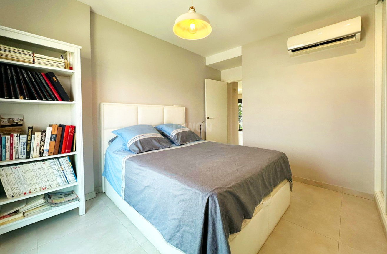 Odsprzedaż - Mieszkanie w bloku - Guardamar del Segura - Costa Blanca